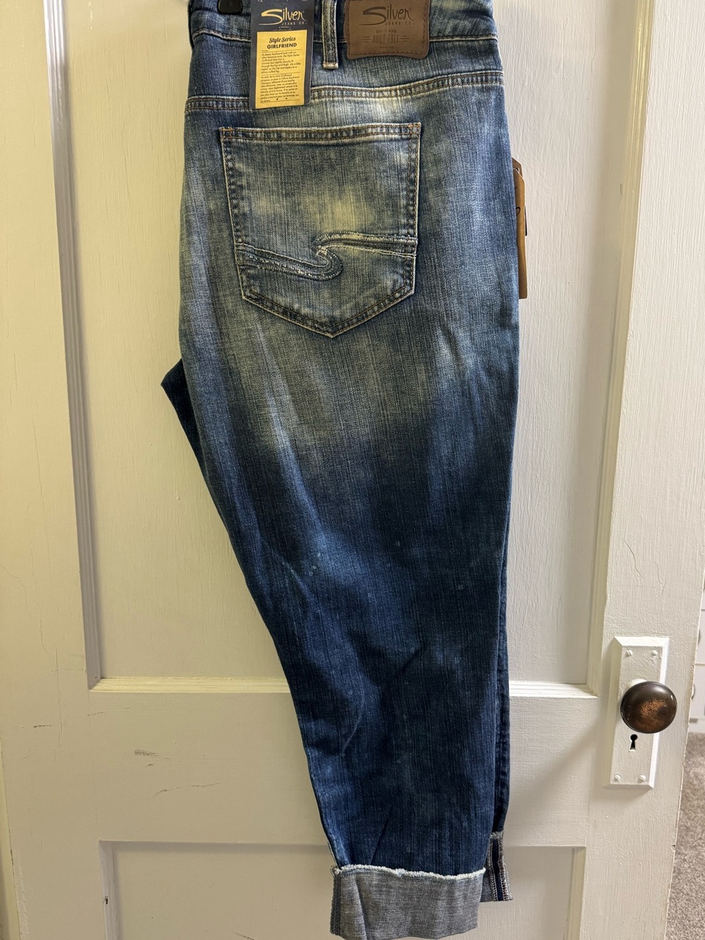 Silver Jeans Women's Dark Blue Cropped Ankle Jeans